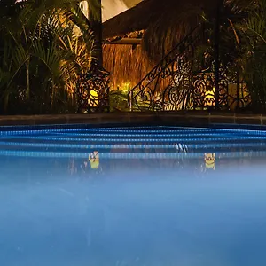 La Leyenda Boutique By Bunik **** Playa del Carmen