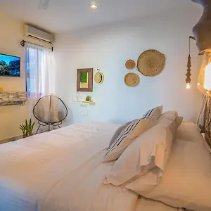 Bric & *** Playa del Carmen