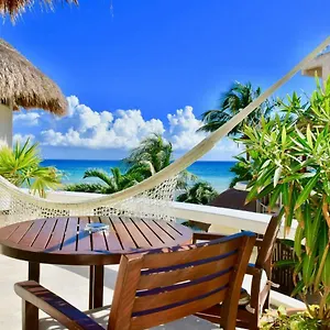 Playa Palms Hotel